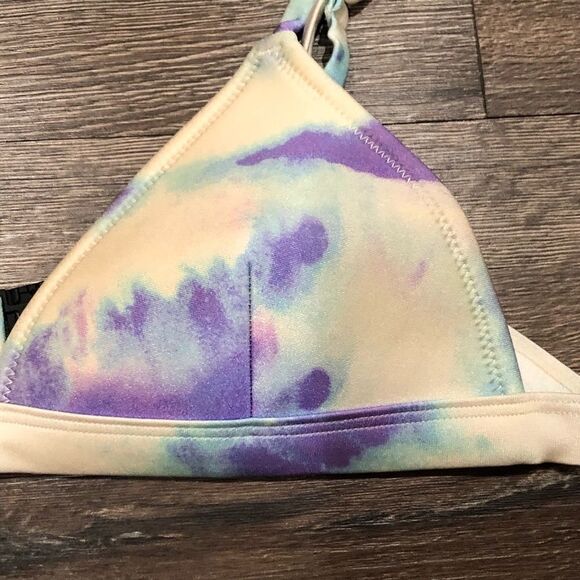 Triangl Bikini Top  - Picture 2 of 7